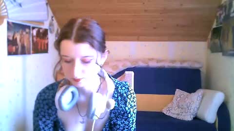 Snapshot of adorable_sparkle chatting on 02.14.25 adorable_sparkle online show from 02.14.25