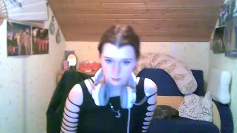 Snapshot of adorable_sparkle chatting on 02.15.25 adorable_sparkle online show from 02.15.25
