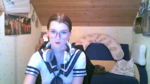 Snapshot of adorable_sparkle chatting on 02.16.25 adorable_sparkle online show from 02.16.25