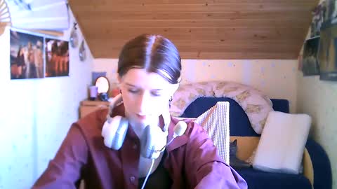 Snapshot of adorable_sparkle chatting on 02.19.25 adorable_sparkle online show from 02.19.25