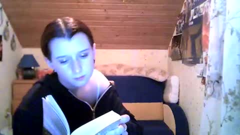 Snapshot of adorable_sparkle chatting on 03.04.25 adorable_sparkle online show from 03.04.25