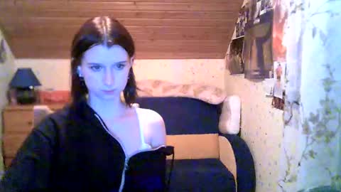 Snapshot of adorable_sparkle chatting on 03.06.25 adorable_sparkle online show from 03.06.25