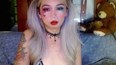 Snapshot of adorableslutxxx chatting on 02.01.25 jasmine online show from 02.01.25