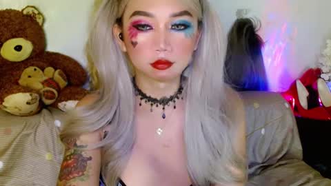 Snapshot of adorableslutxxx chatting on 02.16.25 jasmine online show from 02.16.25