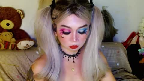 Snapshot of adorableslutxxx chatting on 02.25.25 jasmine online show from 02.25.25