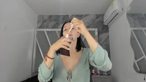 Adoraht online show from 06.11.26