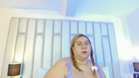 ANDREA PEREZ online show from 04.09.26