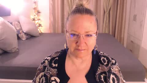 Cryna online show from 03.03.25