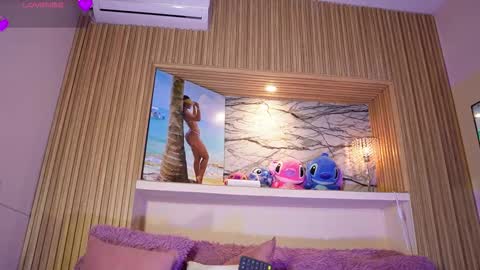 Adri crof online show from 10.11.25