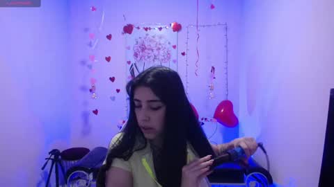 Adri  online show from 02.24.25