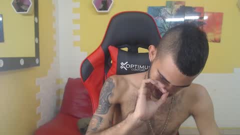 Snapshot of adri_sexboy chatting on 12.06.24 adri_sexboy online show from 12.06.24