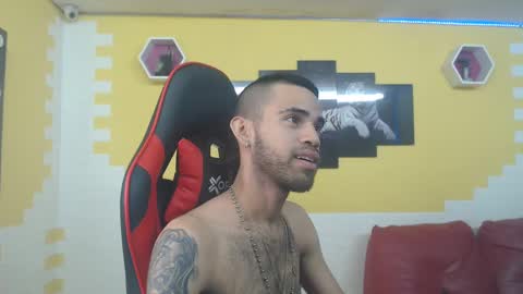 Snapshot of adri_sexboy chatting on 12.15.24 adri_sexboy online show from 12.15.24