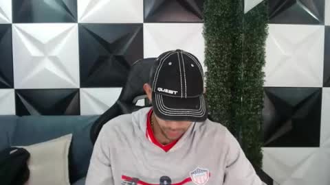 Snapshot of adri_sexboy chatting on 01.07.25 adri_sexboy online show from 01.07.25