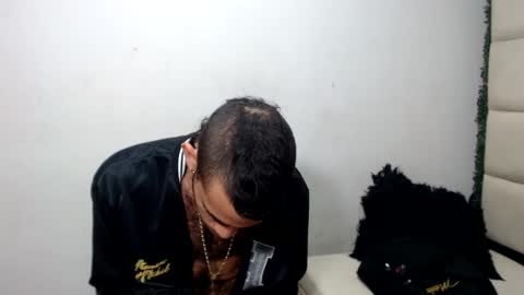 Snapshot of adri_sexboy chatting on 01.08.25 adri_sexboy online show from 01.08.25