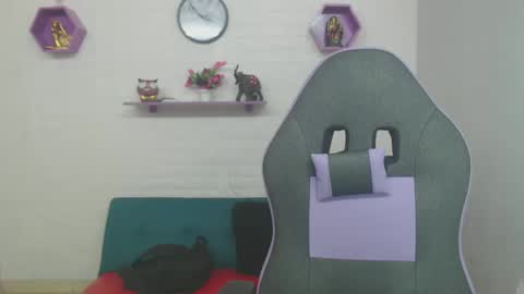 Snapshot of adri_sexboy chatting on 01.20.25 adri_sexboy online show from 01.20.25
