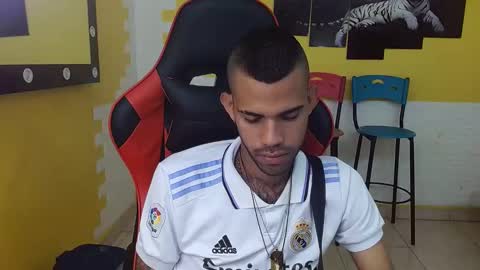 Snapshot of adri_sexboy chatting on 02.22.25 adri_sexboy online show from 02.22.25