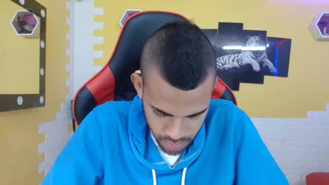 Snapshot of adri_sexboy chatting on 03.07.25 adri_sexboy online show from 03.07.25