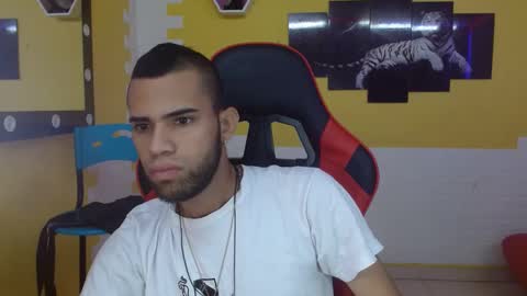 Snapshot of adri_sexboy chatting on 03.12.25 adri_sexboy online show from 03.12.25