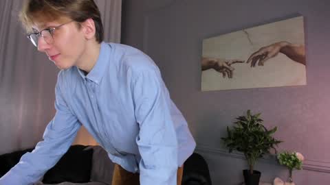 Adrian online show from 12.10.24