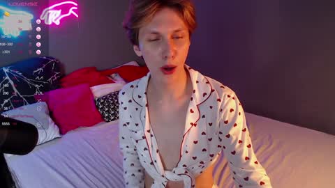 Adrian online show from 01.11.25