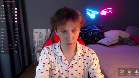 Adrian online show from 01.12.25
