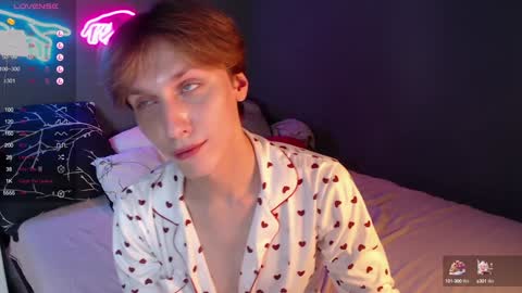 Adrian online show from 01.12.25