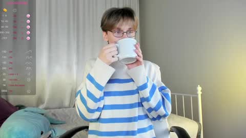 Adrian online show from 02.06.25