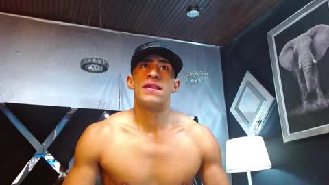 Snapshot of adrian_rae chatting on 12.18.24 online show from 12.18.24