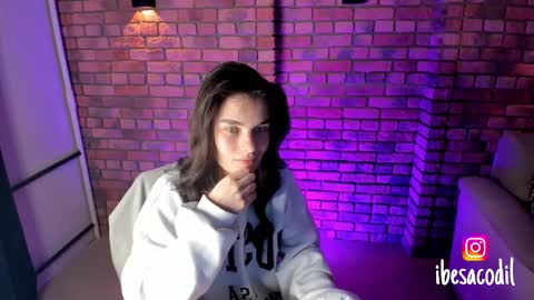 Adri online show from 01.17.25