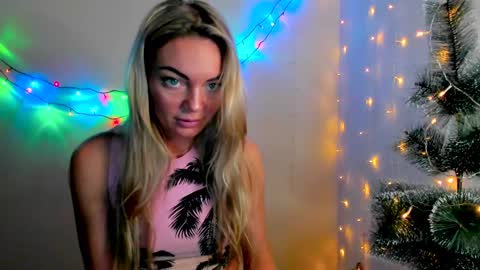 Adriana online show from 12.21.24