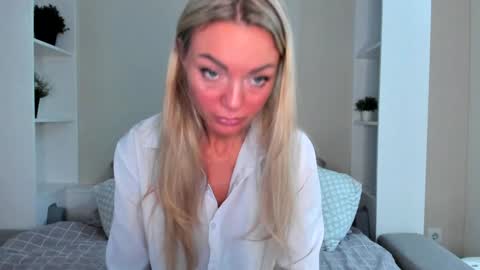 Adriana online show from 01.17.25