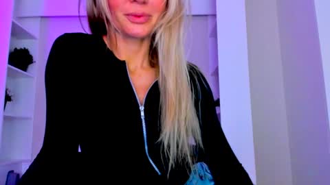 Adriana online show from 02.01.25