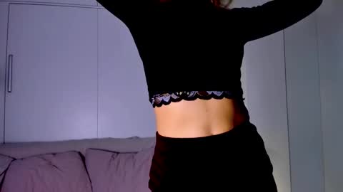 Snapshot of adriana_coy_ chatting on 10.18.25 Adriana online show from 10.18.25