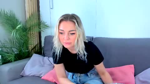 Snapshot of adriana_coy_ chatting on 07.24.26 Adriana online show from 07.24.26