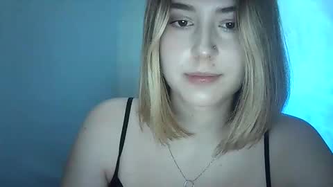 adrianabliss_ online show from 09.25.25