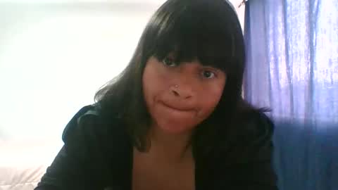 adrianagogo18 online show from 12.16.25