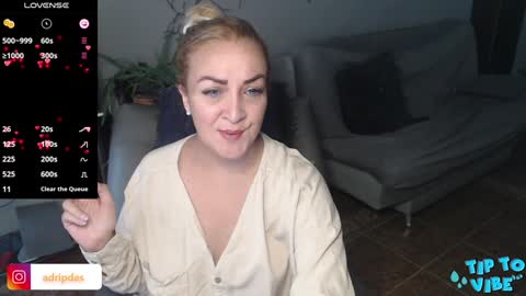 Snapshot of adrianapdes chatting on 01.25.25 Adriana Paredes  online show from 01.25.25
