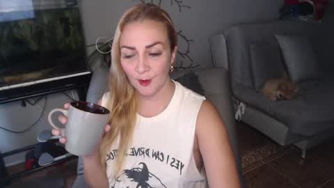 Snapshot of adrianapdes chatting on 02.17.25 Adriana Paredes  online show from 02.17.25