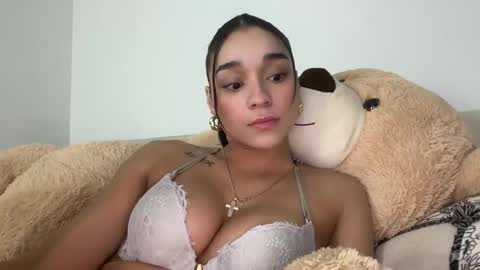 Adrianna  online show from 01.25.25