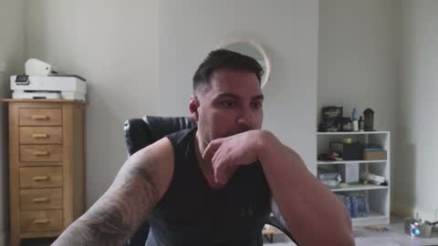 AdrianoMuscle online show from 09.17.25