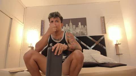 Adrian online show from 09.26.25