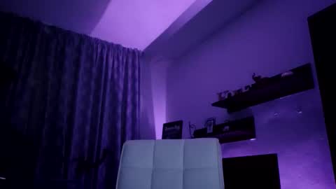 Snapshot of adrianohunt chatting on 10.25.25 Adriano online show from 10.25.25