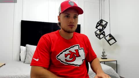 Adrein Roche online show from 01.22.25