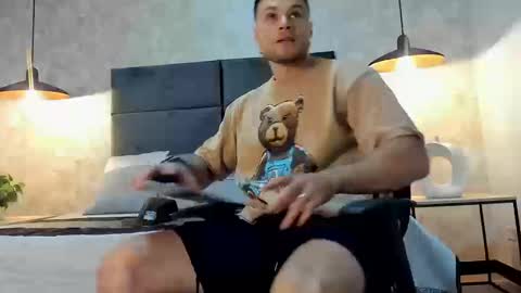 Adrein Roche online show from 09.12.25