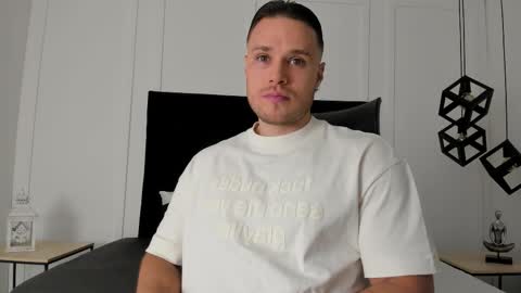 Adrein Roche online show from 09.20.25