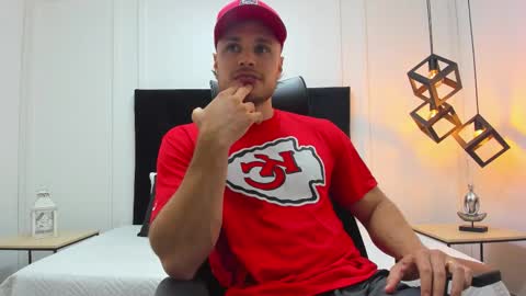 Adrein Roche online show from 10.16.25