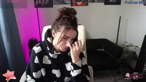 Snapshot of adrihanna chatting on 03.12.25 Adriana online show from 03.12.25