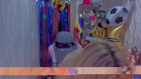 Snapshot of adriiana_fox_ chatting on 07.04.26 adriiana_fox_ online show from 07.04.26