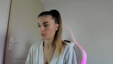 adventurina online show from 11.11.25