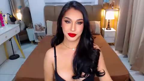 Snapshot of adychavez chatting on 02.12.25 Ur Dream girl online show from 02.12.25